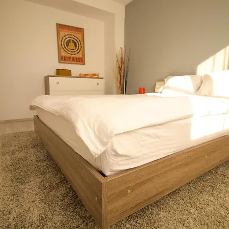 Апартаменти Alphaville Apartament