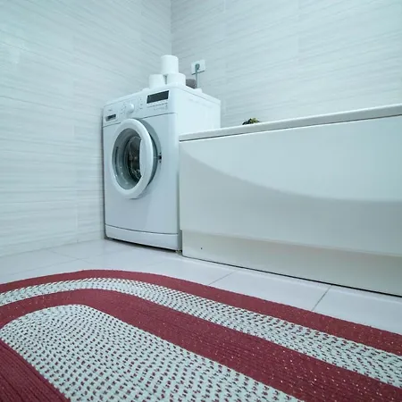 Alphaville Apartament Апартаменти Брашов