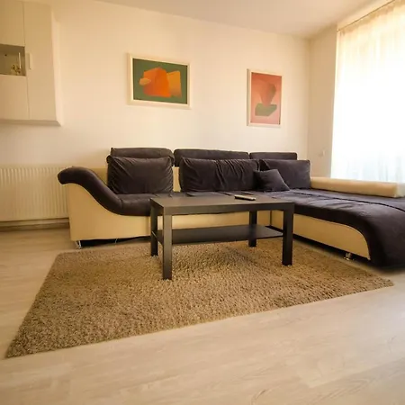Alphaville Apartament Апартаменти *